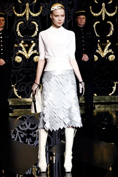 Look 47